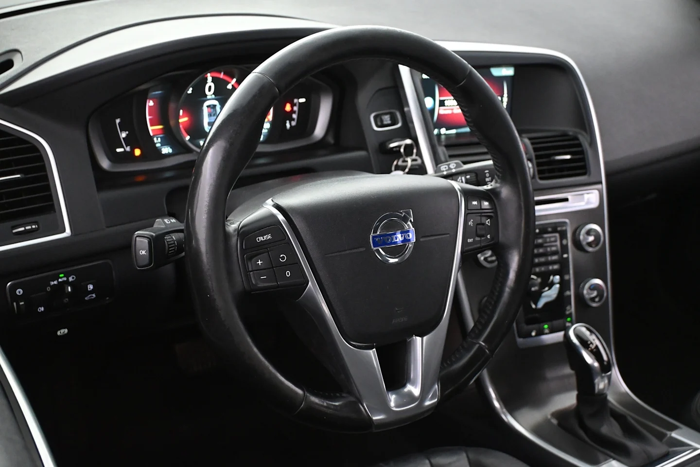 Car Image - qebHeb319IC7tY91RG3AU