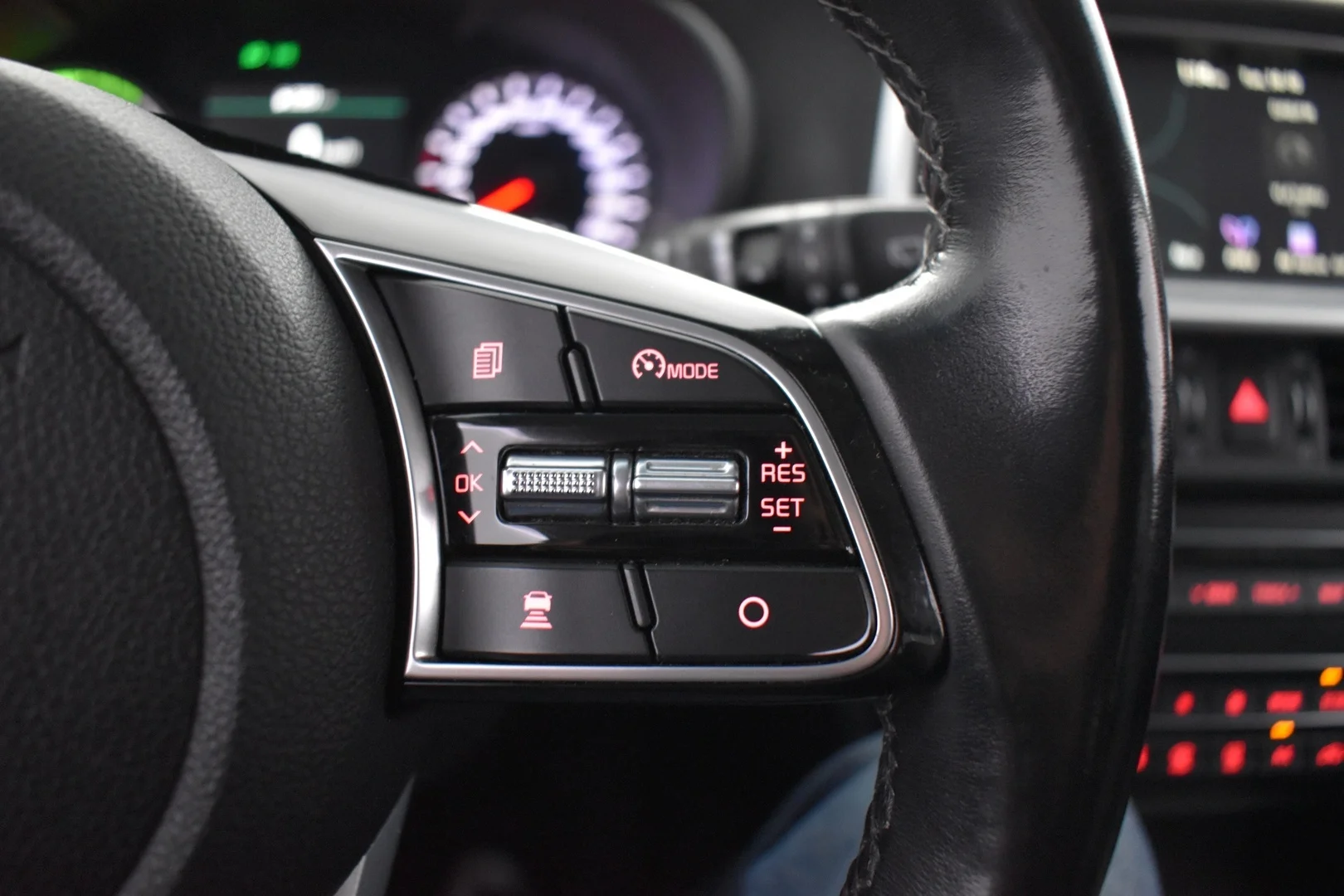 Car Image - 2trBNMfWiZVQXSmmlFL8y0