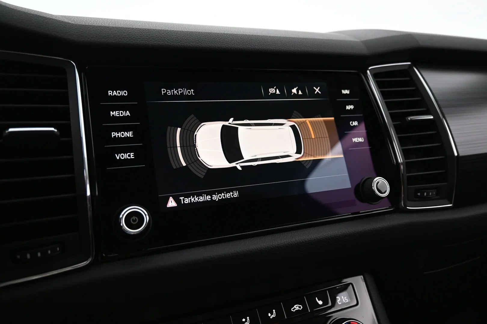 Car Image - 33GsZm2gpidWajplDPzfRv