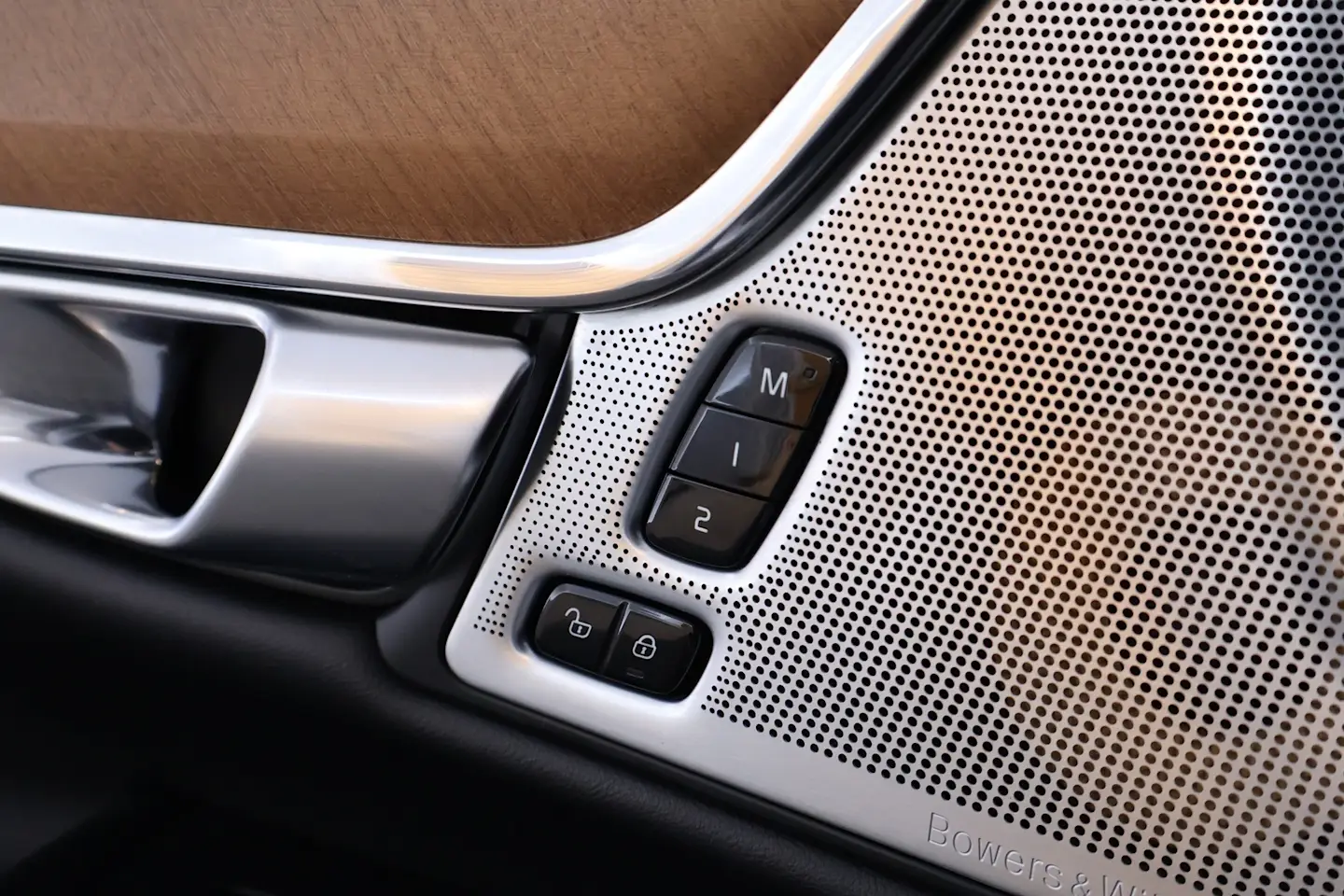Car Image - 4N8yFwpk9nY6KOgZEsH4VP