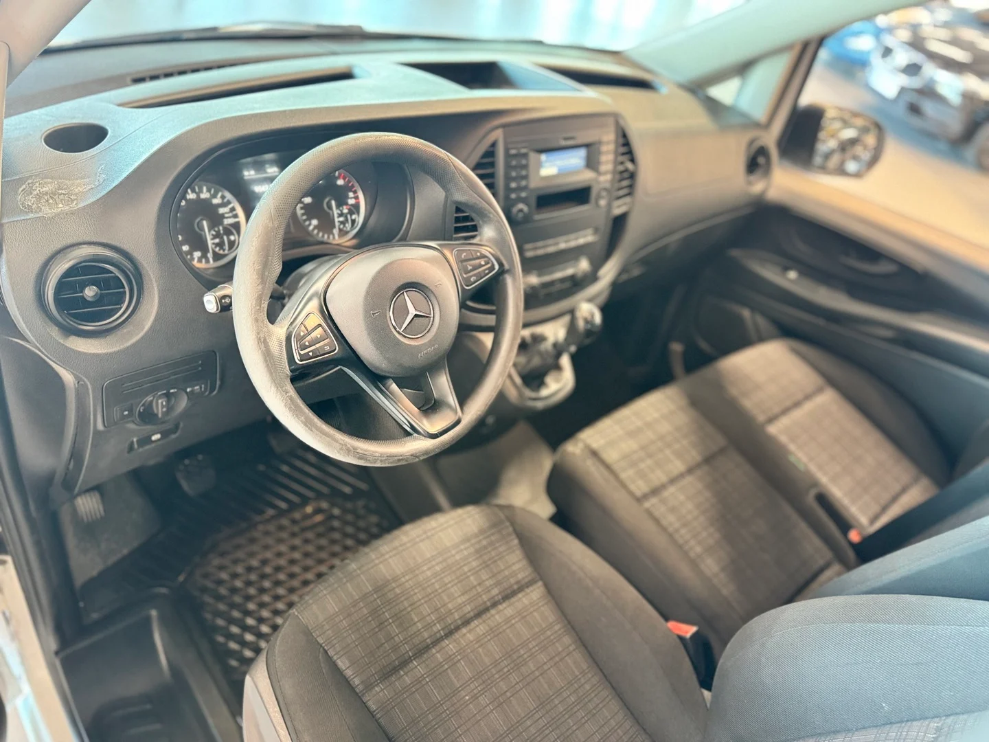 Car Image - PHdioZbS48RliisbN9Jjd