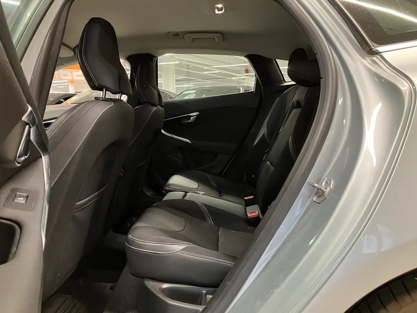 Car Image - LzYxp5aezSF5s59PGkF3k