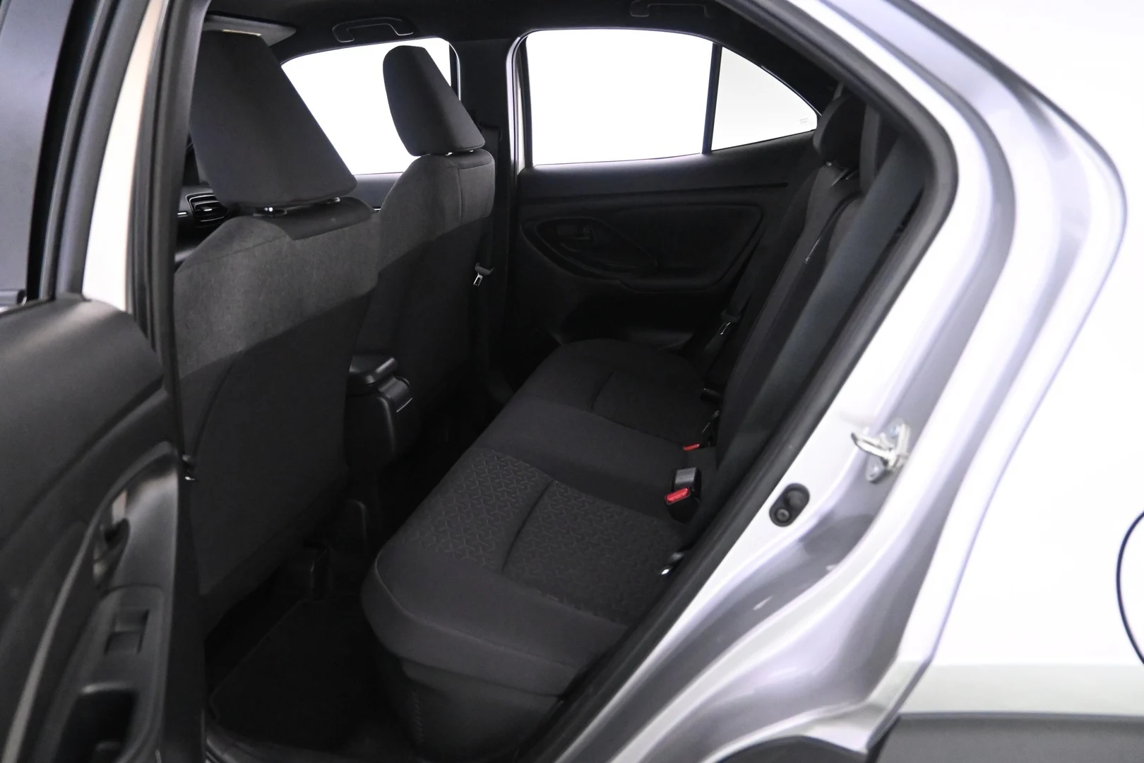 Car Image - 6NsrV7yIyeBMpQc68k6kxD