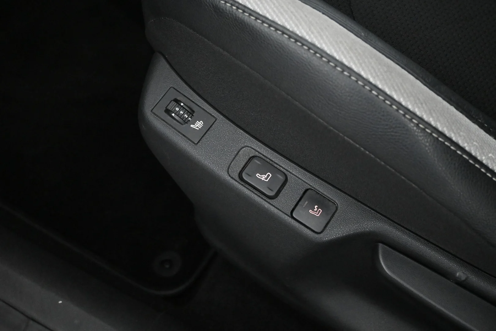 Car Image - 2asm22Y6d2rcJPq2llw8tb