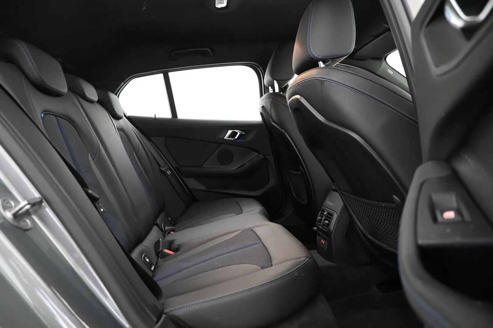 Car Image - 7fHgxNhHOwhzhpLeocwKPb