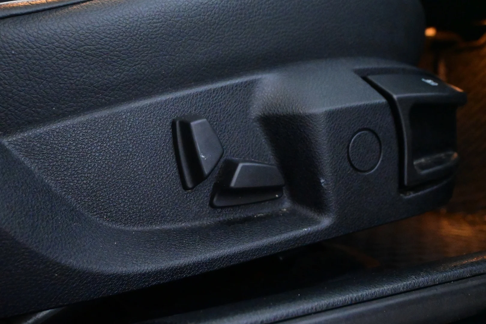 Car Image - 4Sh0TCyuiajk3rgPlvGDFI
