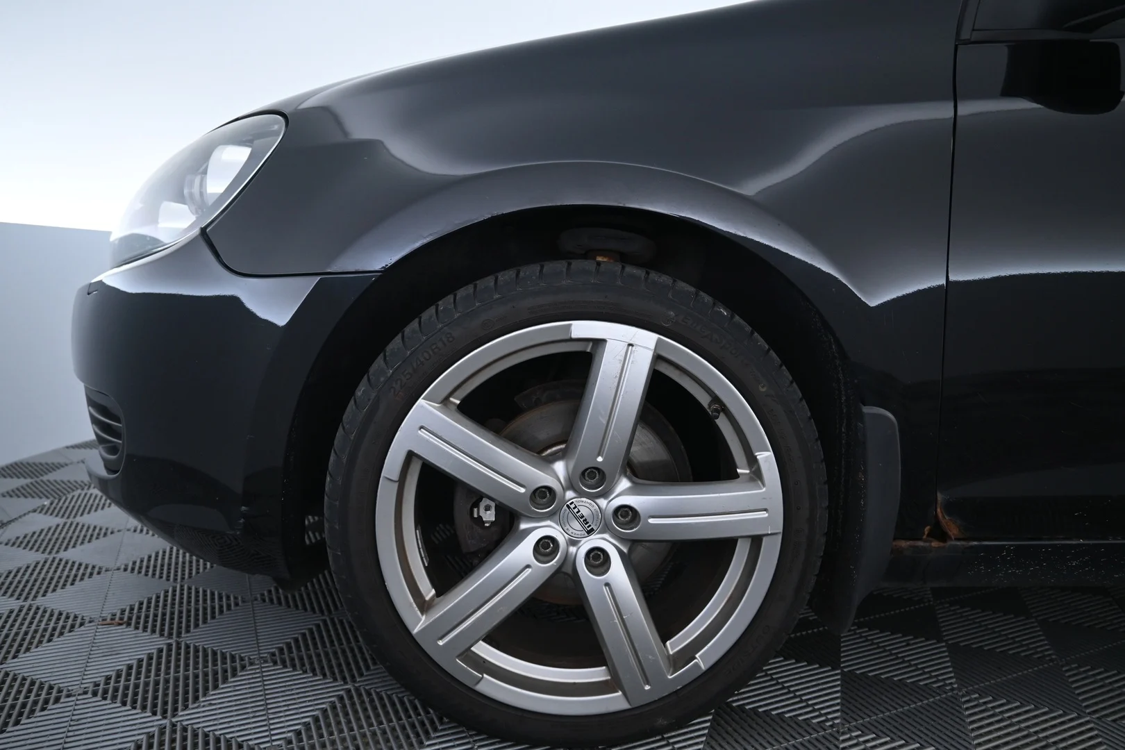 Car Image - 2PXsxXCC0pbYeSgkF7En29