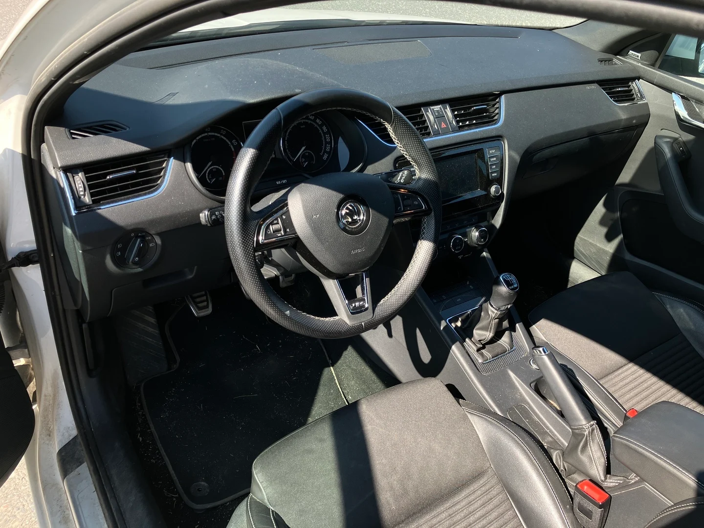 Car Image - 5E58hkcFVLXXMlonbmXA0n