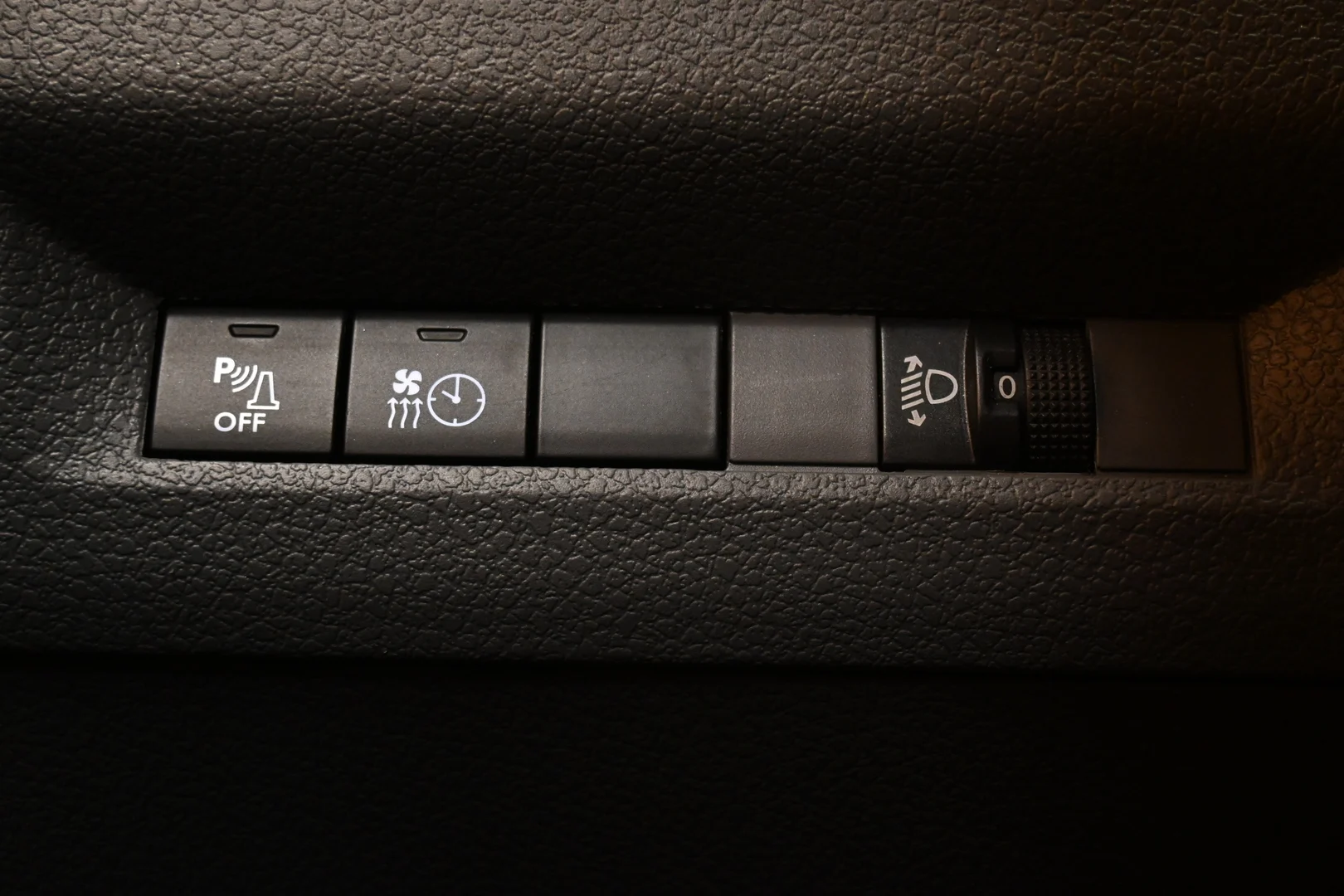 Car Image - 5CTrdCOByFZr9kVaoidIZM