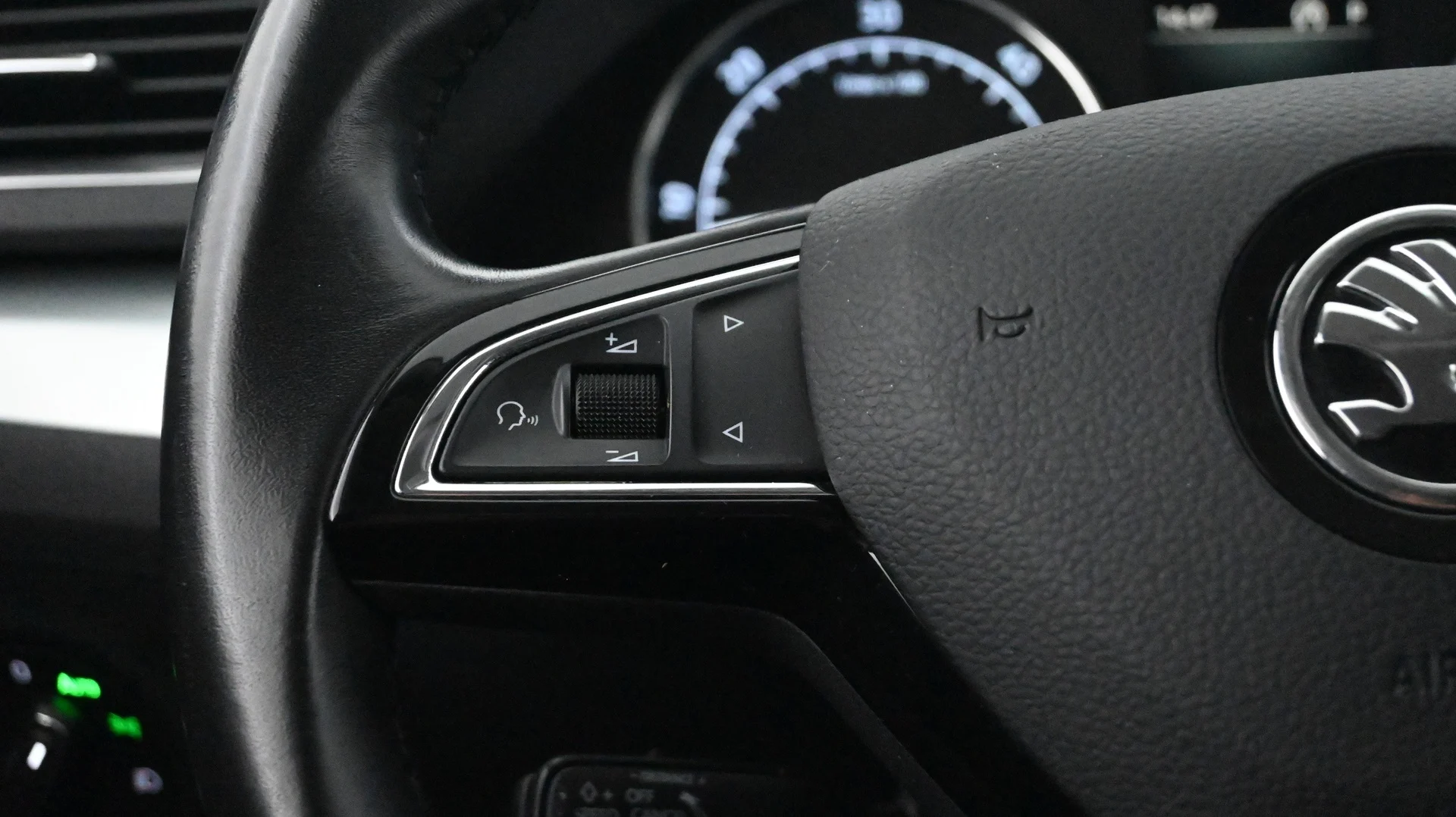 Car Image - 1fA5tytMuTurhSvnXy7ndU