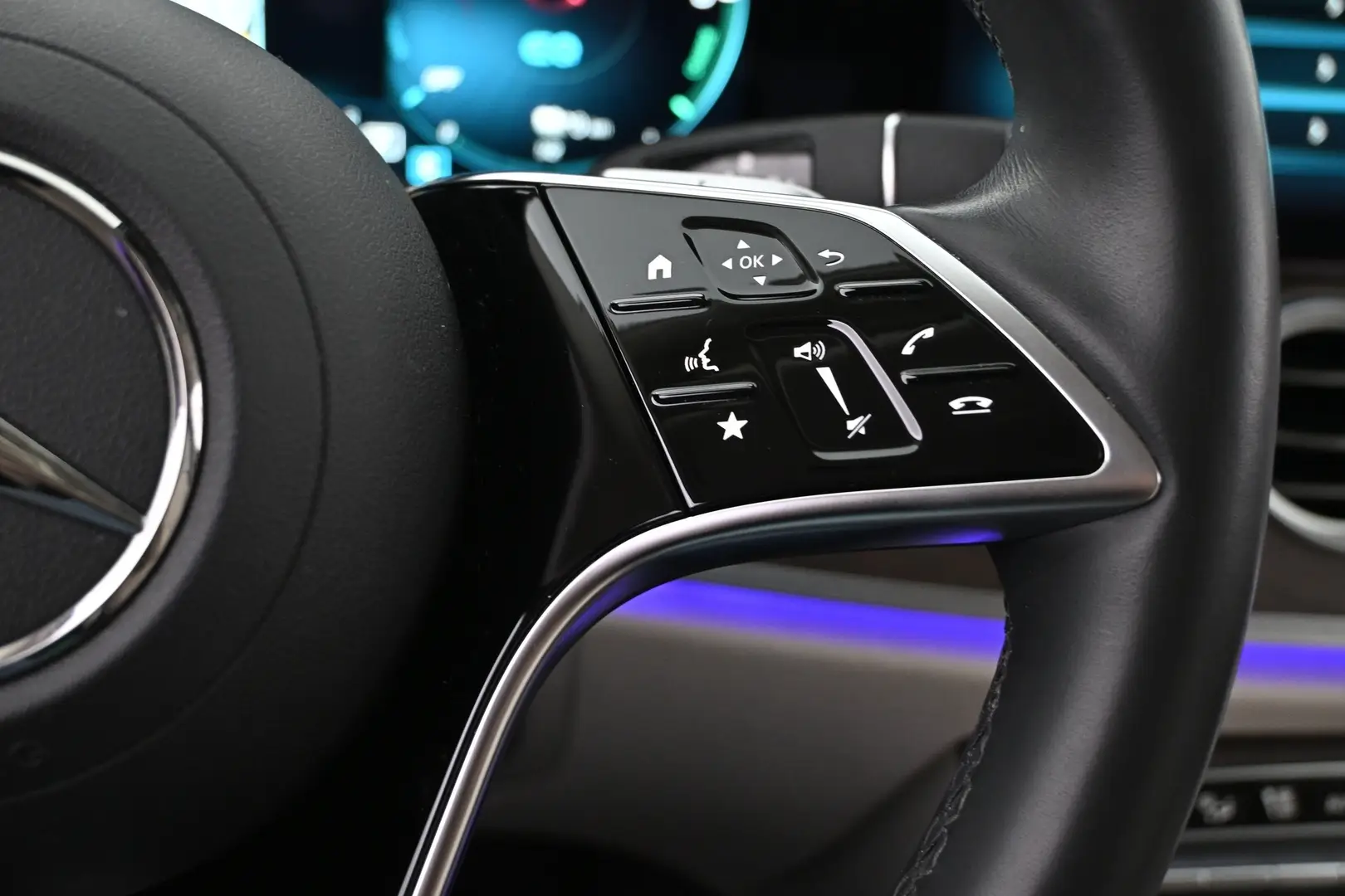 Car Image - nkfubx2hWI83IzQ4HHEzR