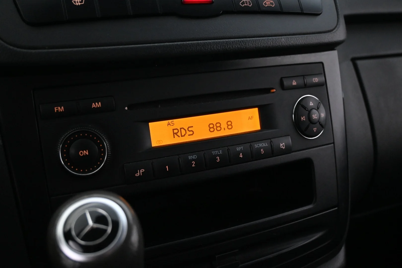 Car Image - 166a2ayWlJuLXJErwGQ7l4