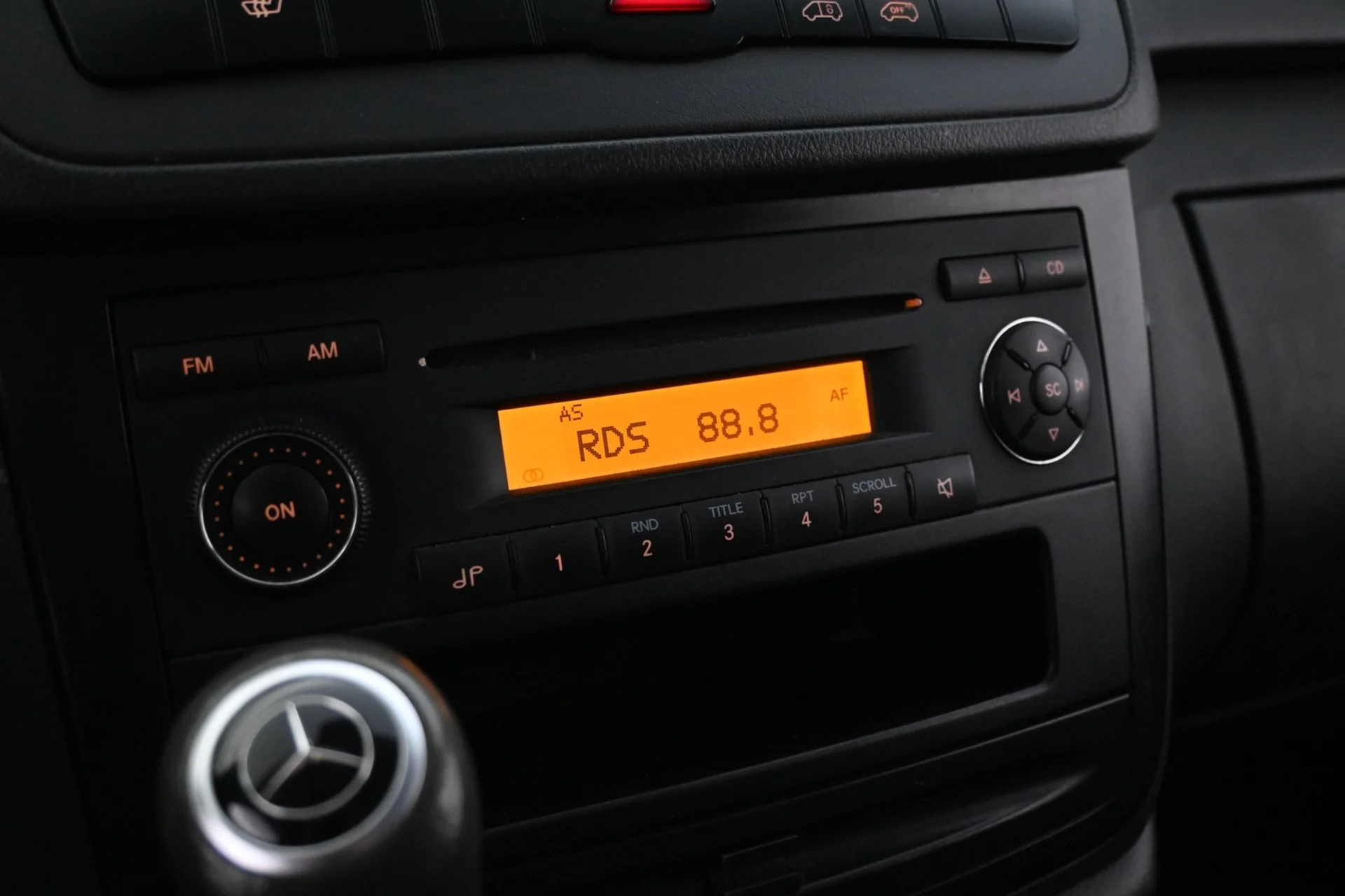 Car Image - 166a2ayWlJuLXJErwGQ7l4