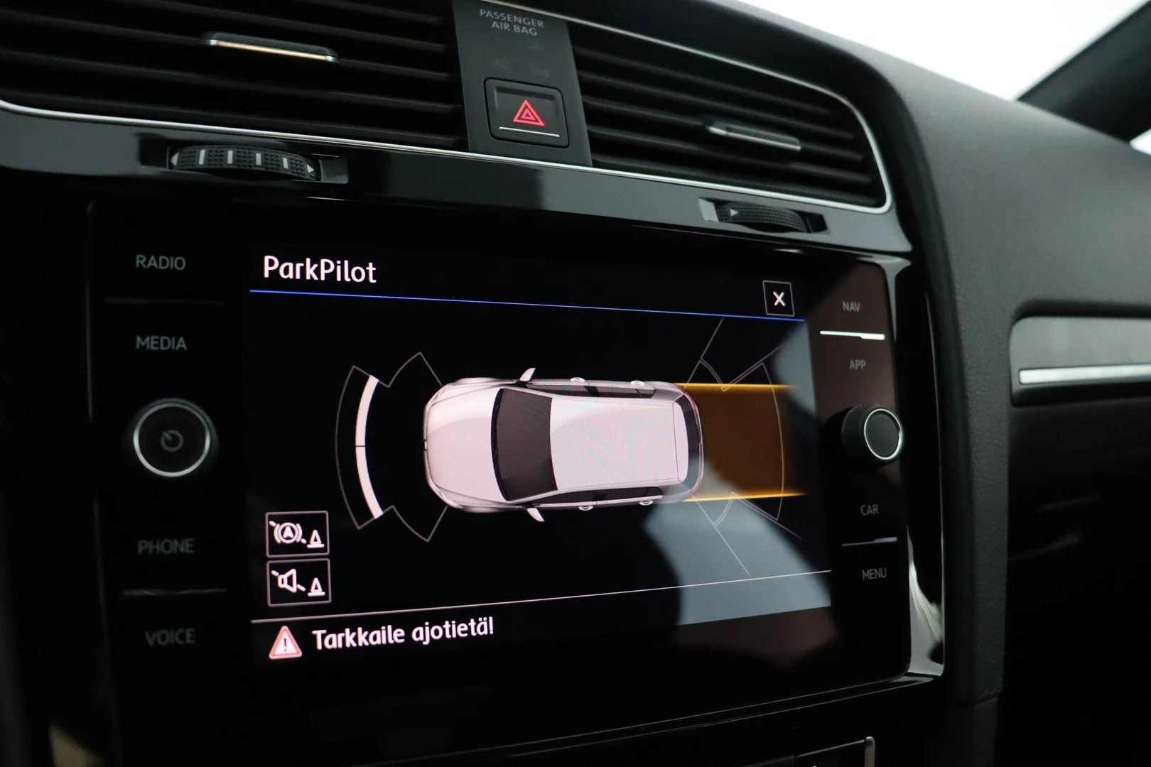 Car Image - 4e4UaYL4jshTNr1XrJJEBa