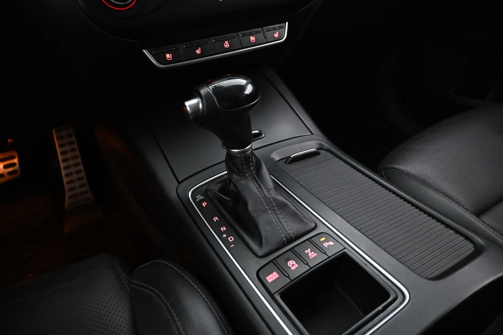 Car Image - 7aIsUShPyGPIqt3Cn77F68