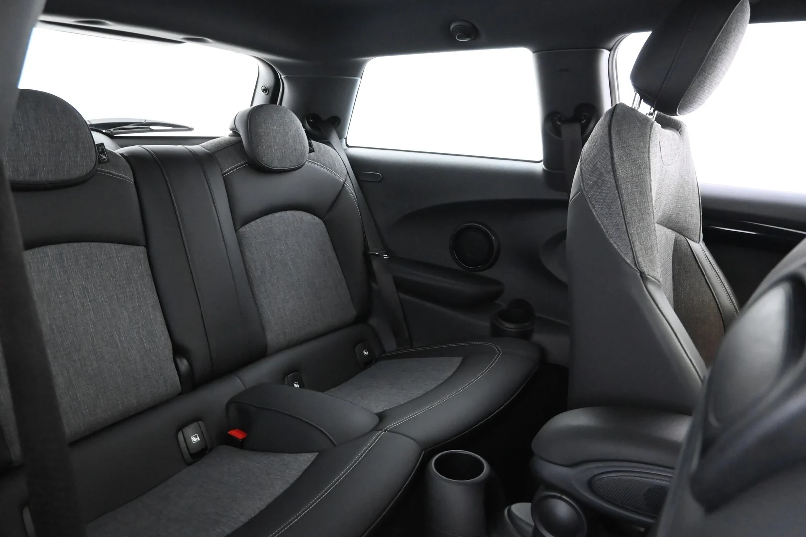 Car Image - 3D2iFmZ2QS24s0luKgtSNB