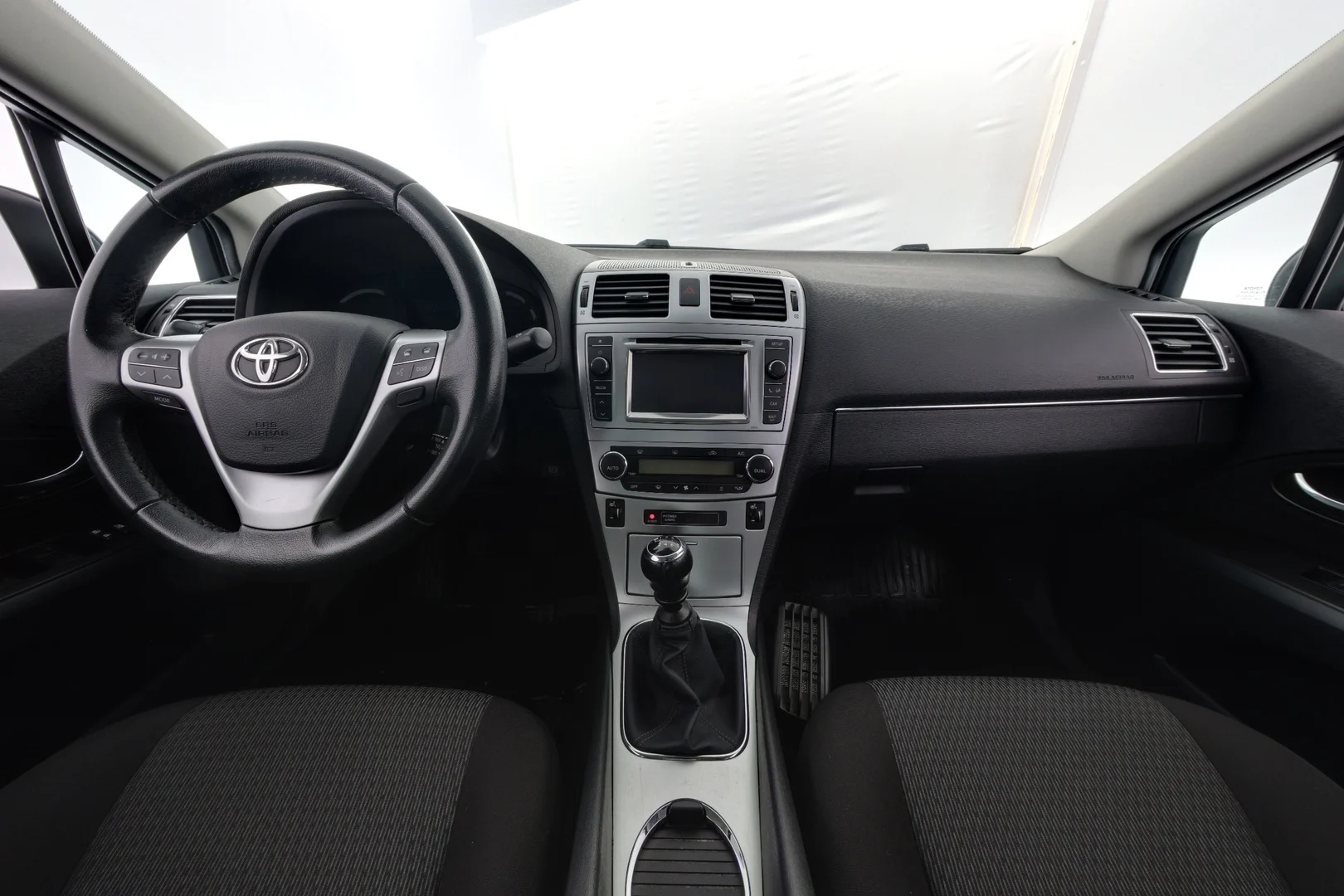 Car Image - kFBkwdCcBLwGLxL6uMe7r
