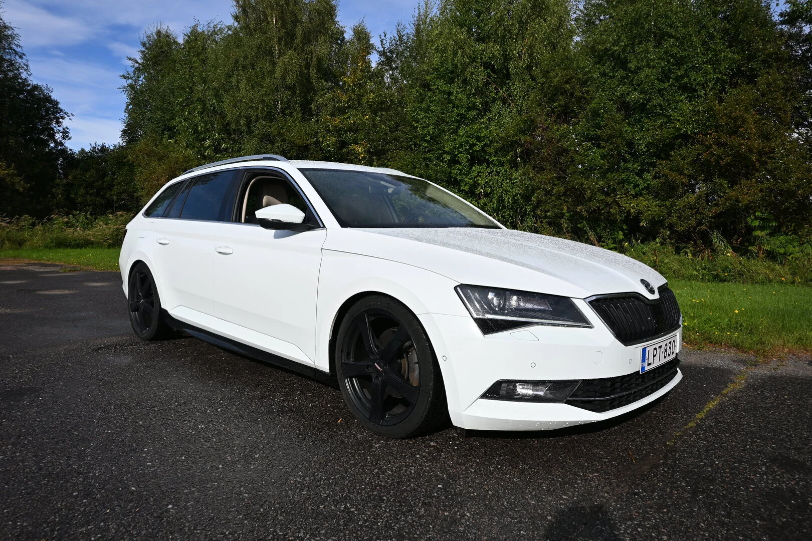 Car Image - 35c45gwHClb28VkxVojTIU