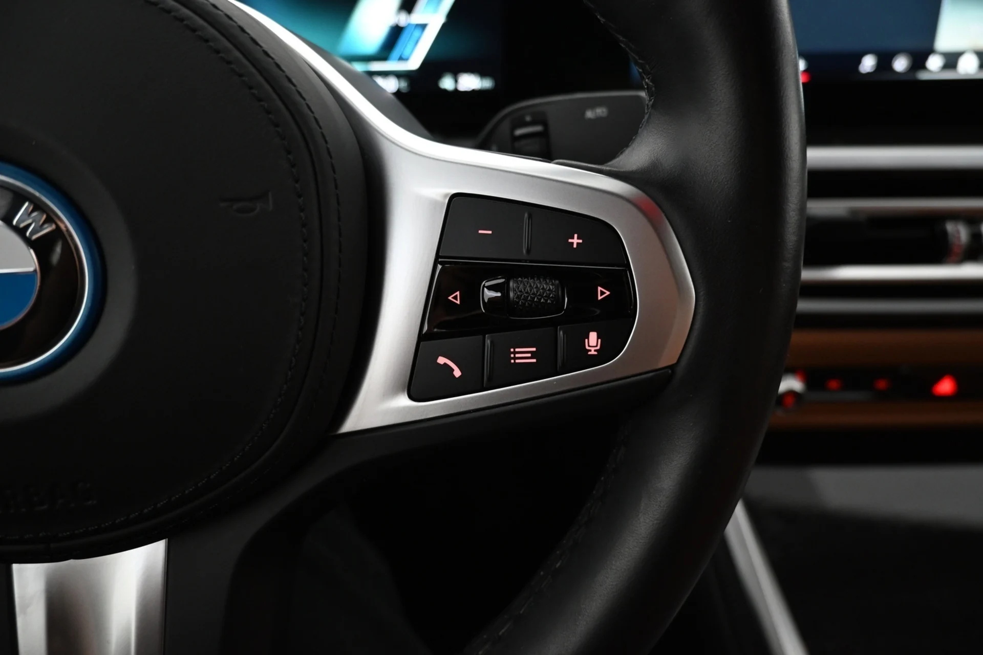 Car Image - RSFJt1OeZxELJB30wqBzY