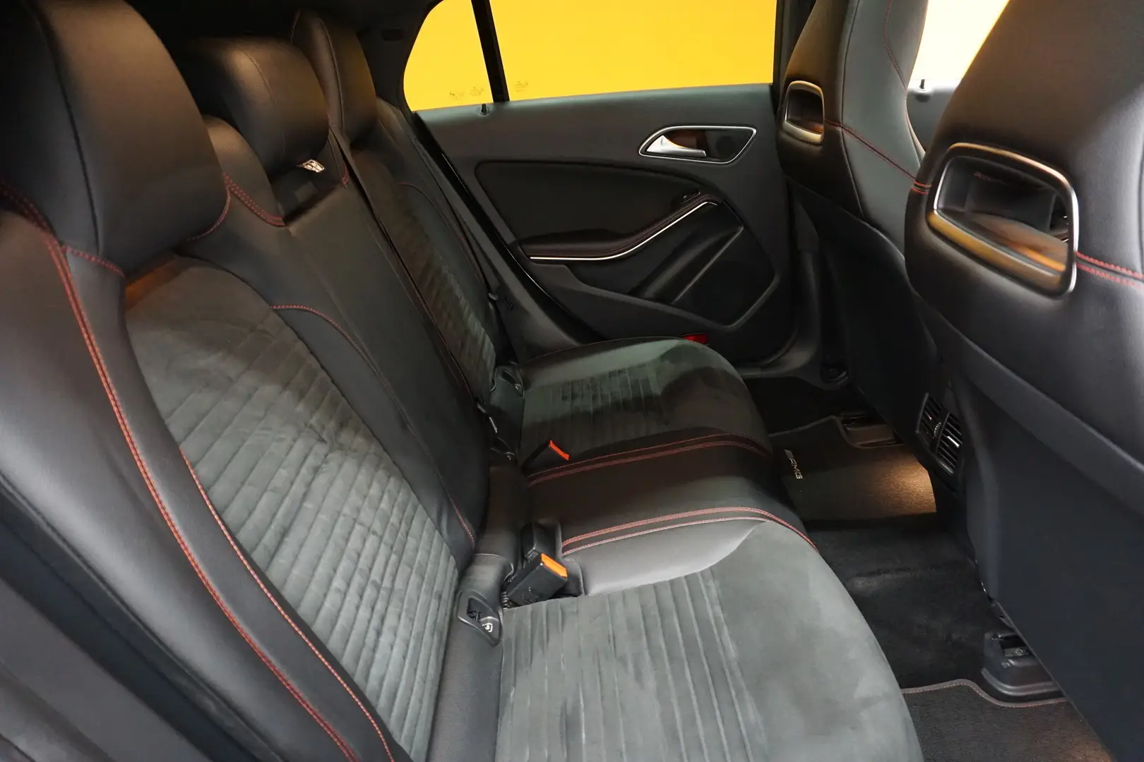 Car Image - 5r9VNTVskdLwyDSItoEkPU