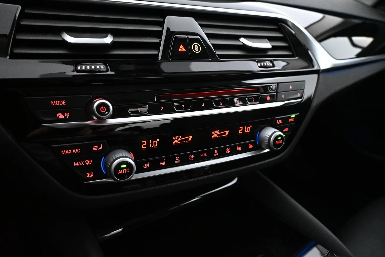Car Image - vCY78ZPPtEyVMtqvpEMKc