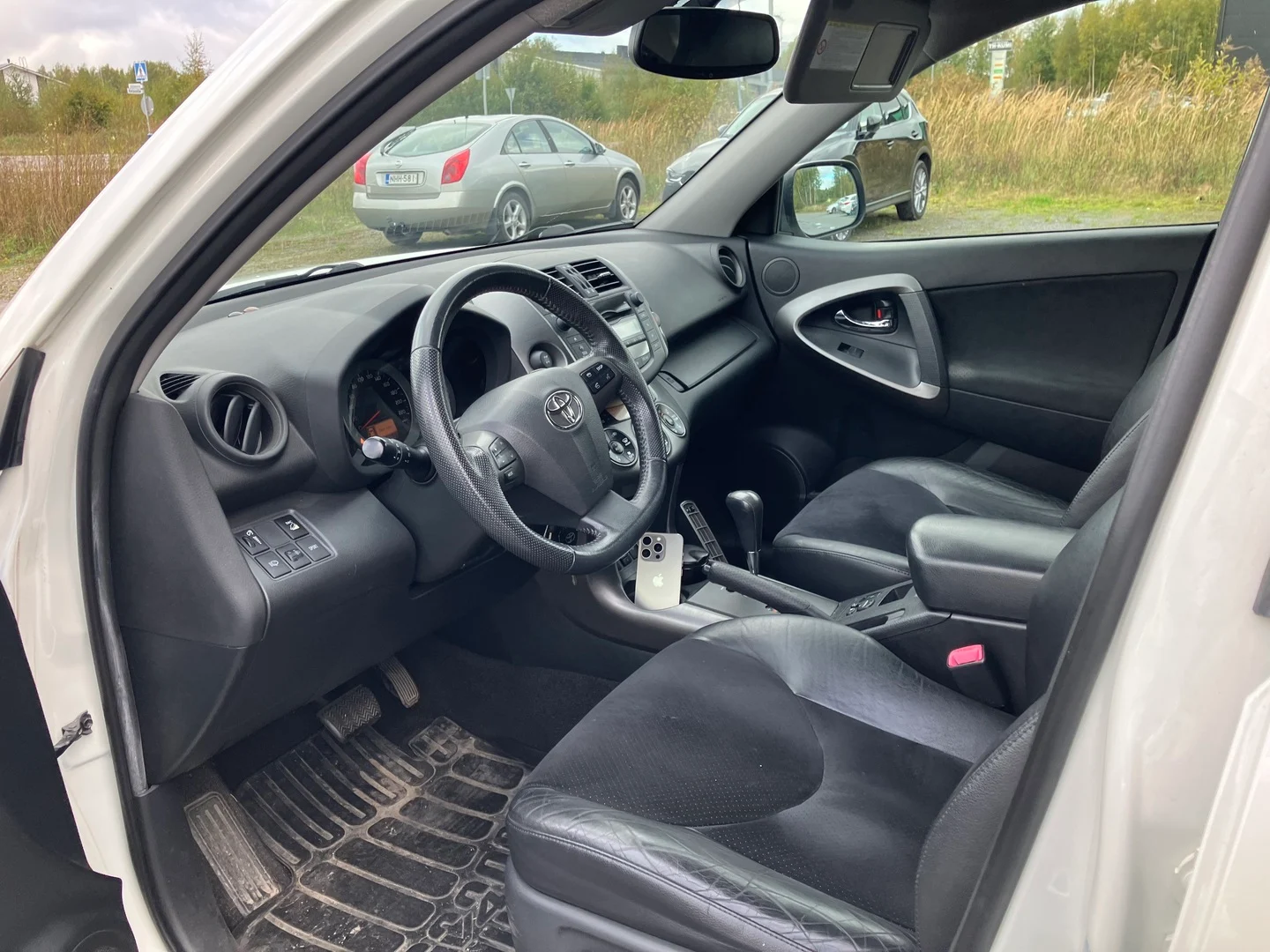 Car Image - 4gQTl2dXlI8XtU3ubIambk