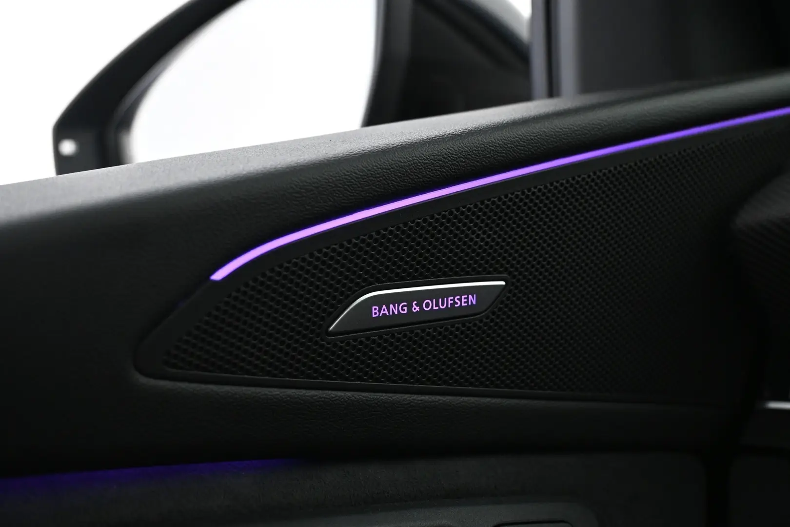 Car Image - 2PmQDPxTbVFuWeDB28MB4F