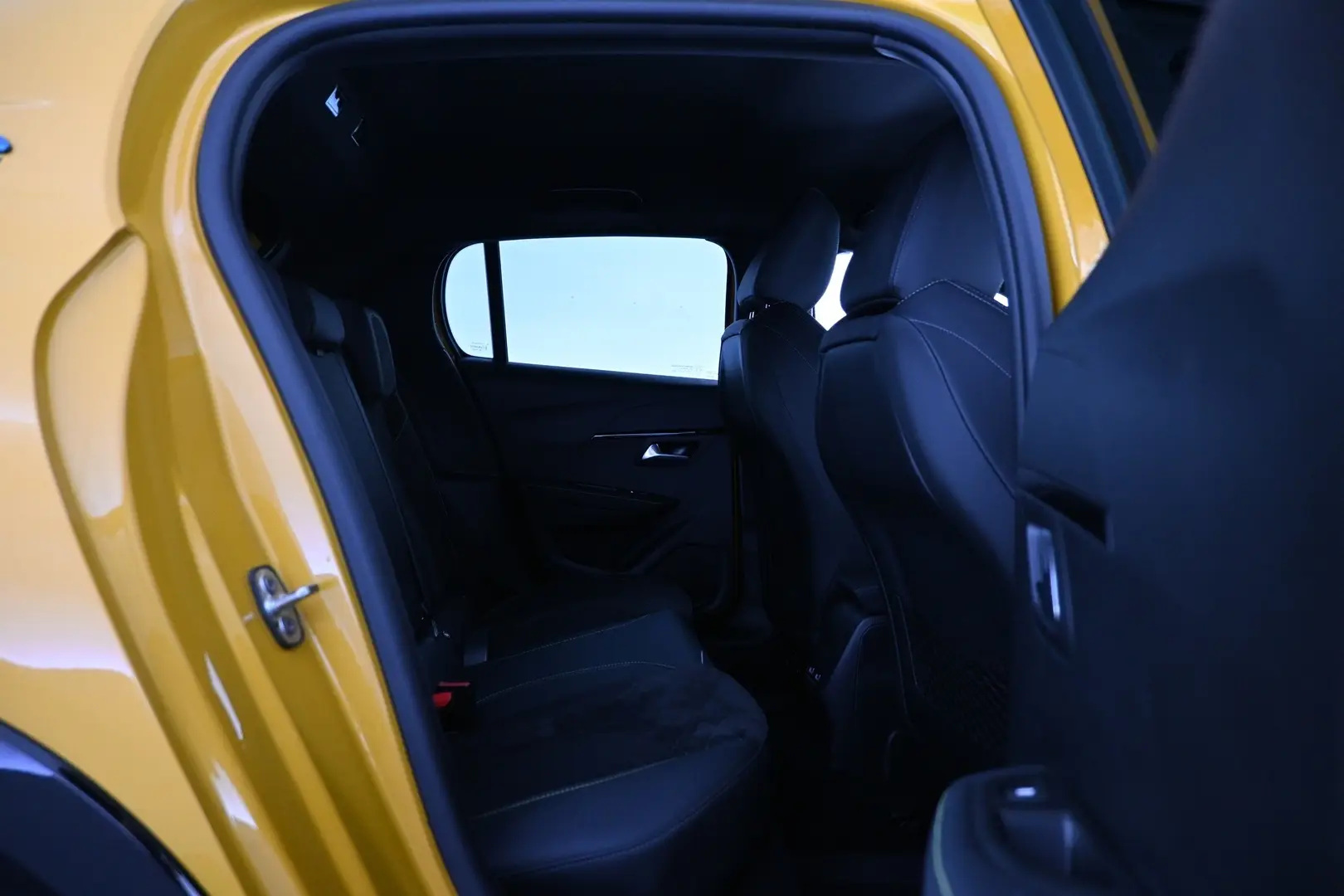 Car Image - 2aGMHztWDqE4SW31xrw9HV