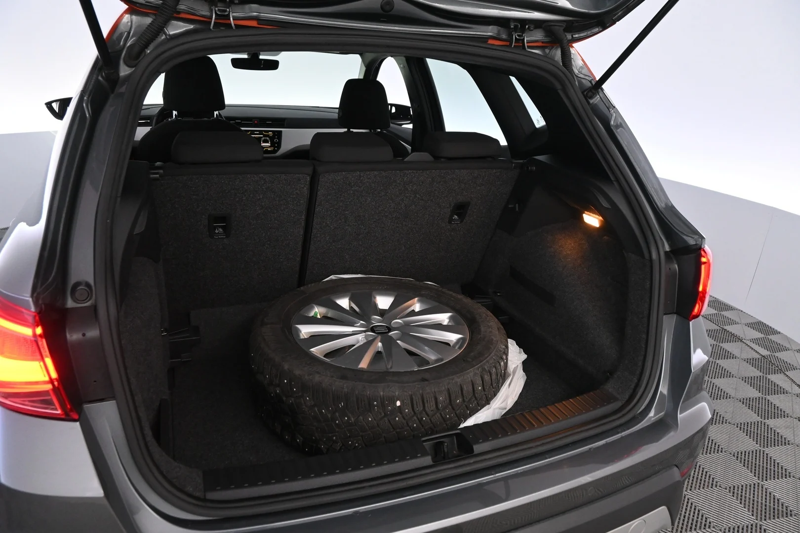 Car Image - 5IRJ9qm1BuqRu7Qu16luWw