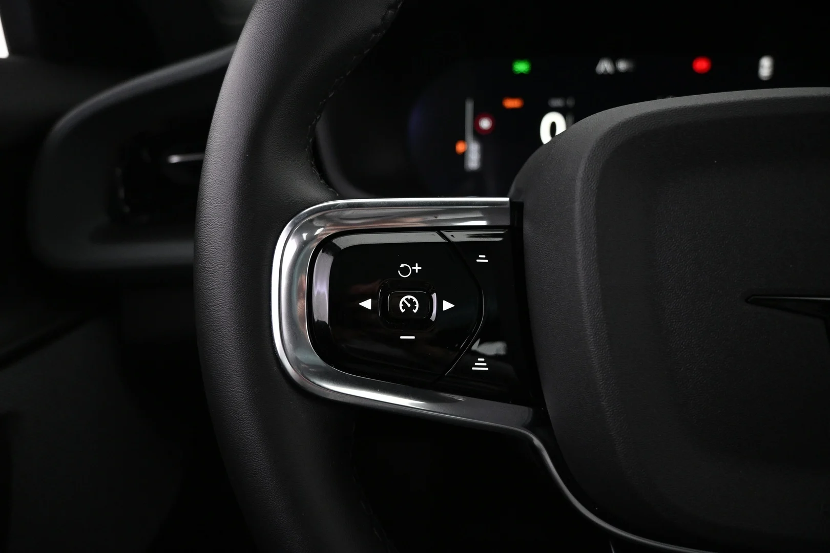 Car Image - 3VicwlOE23irC8mPbkn5H5
