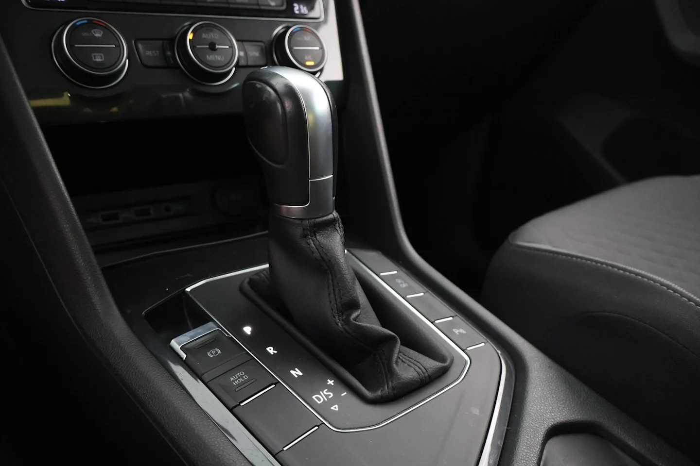 Car Image - 4NszB91sKCRGN7EXzswiJZ