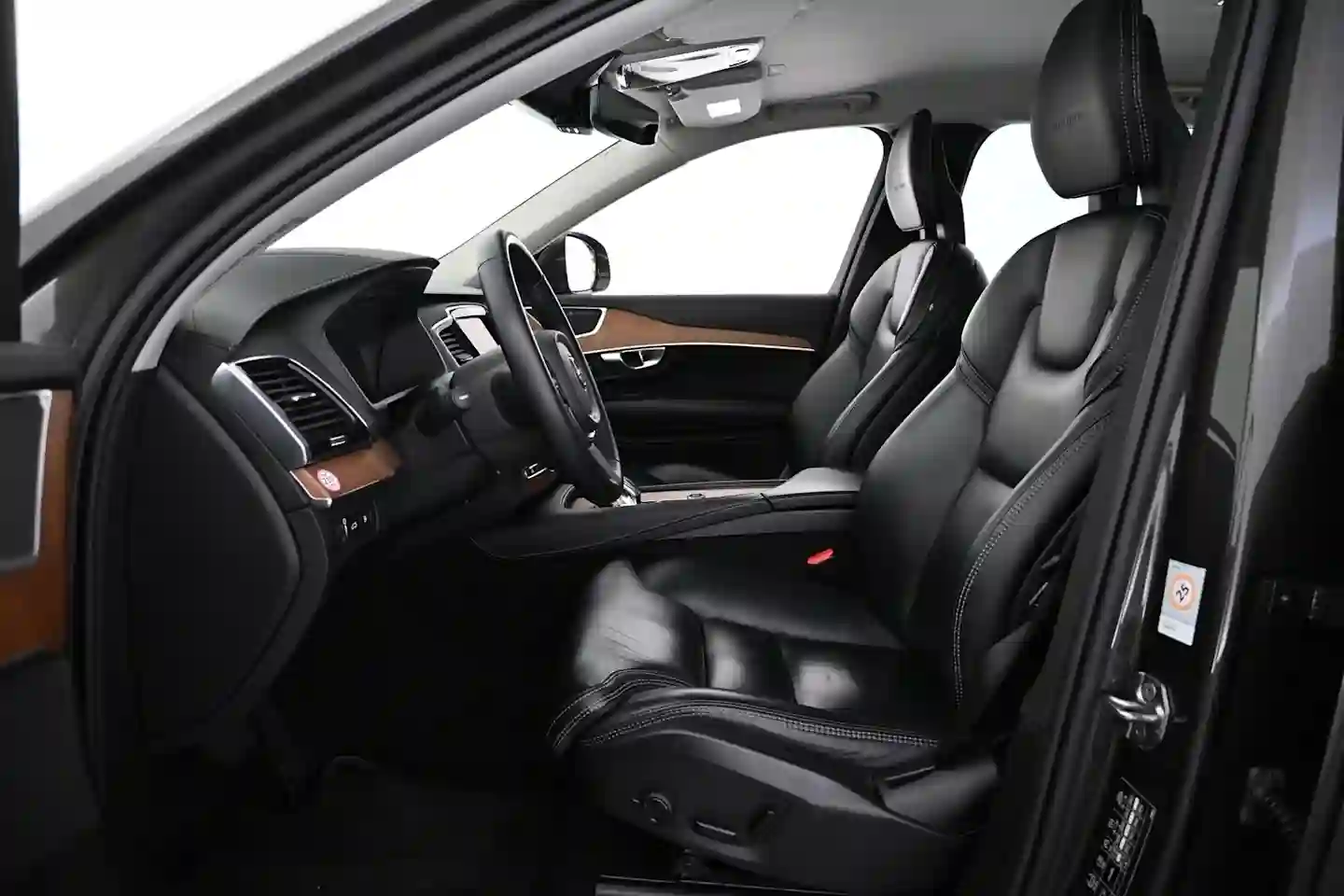 Car Image - 4TSSilqVPzvHXKbhyNBVWJ