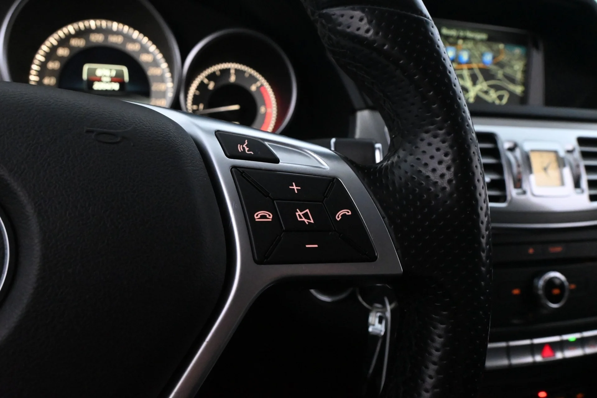 Car Image - 4bqGaFo0D0dkWJmkuf8bTT