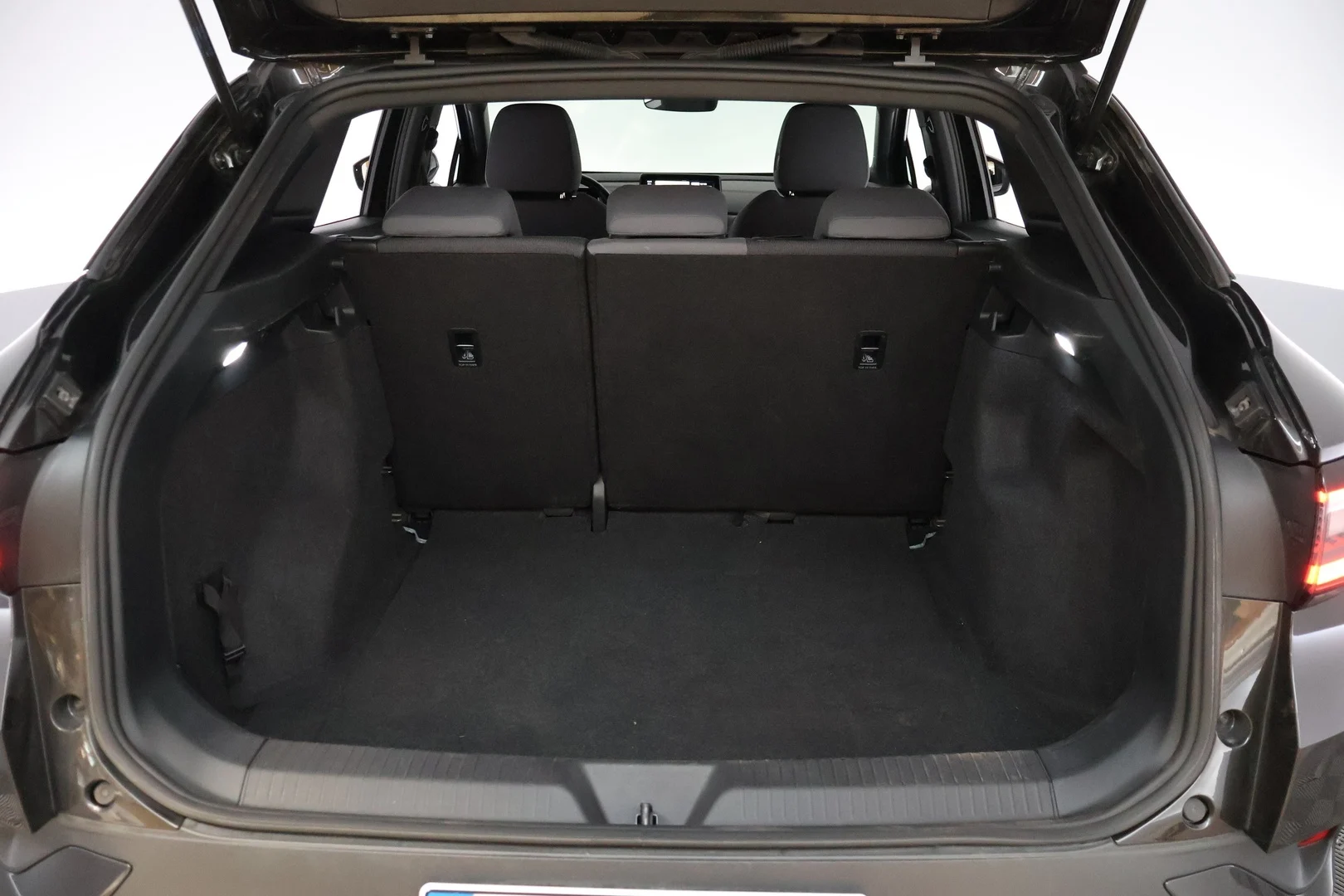 Car Image - 4CyL8MefgJpViTVDWEqQn4