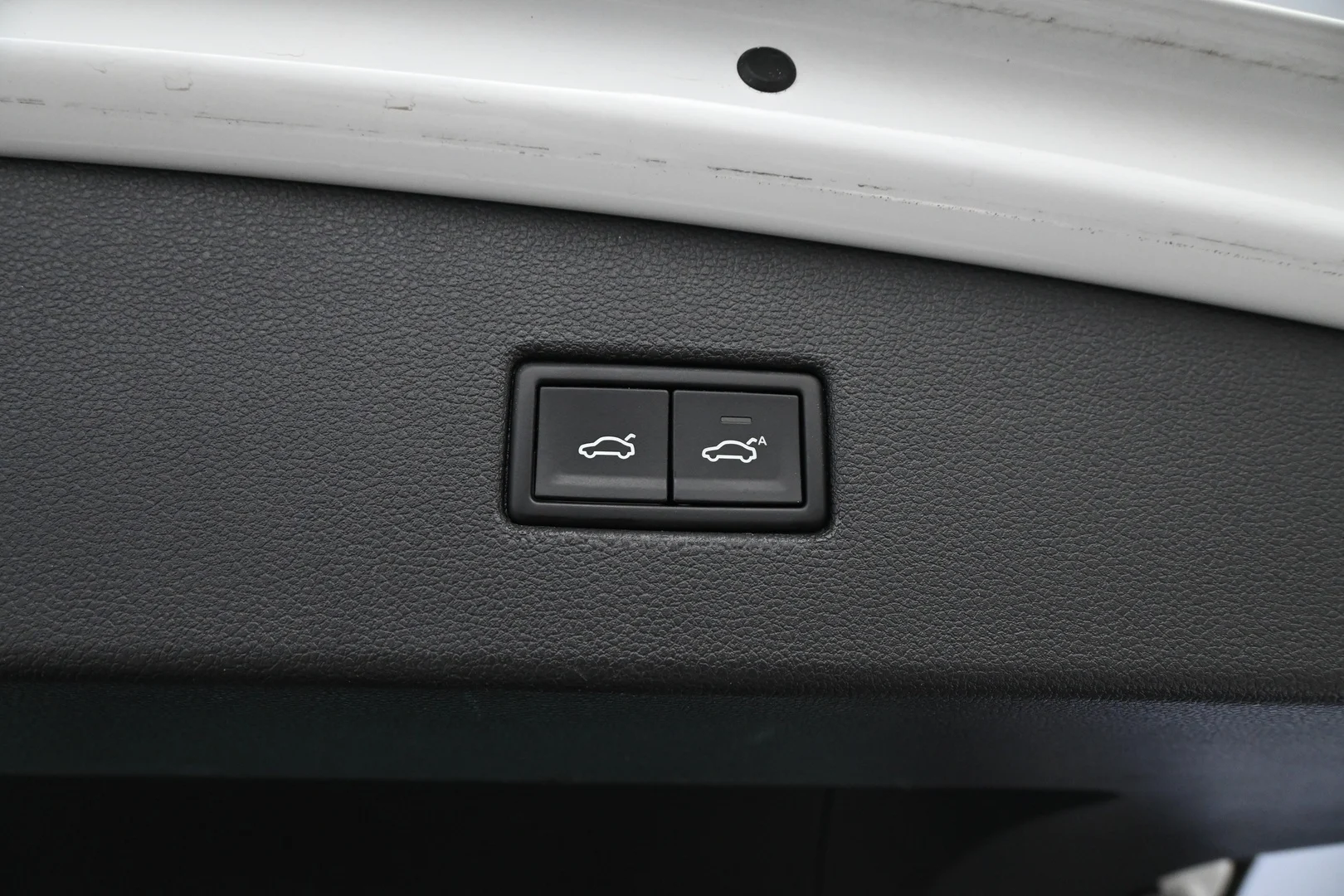 Car Image - 7l69kXpP6YWqr22azIRoBq