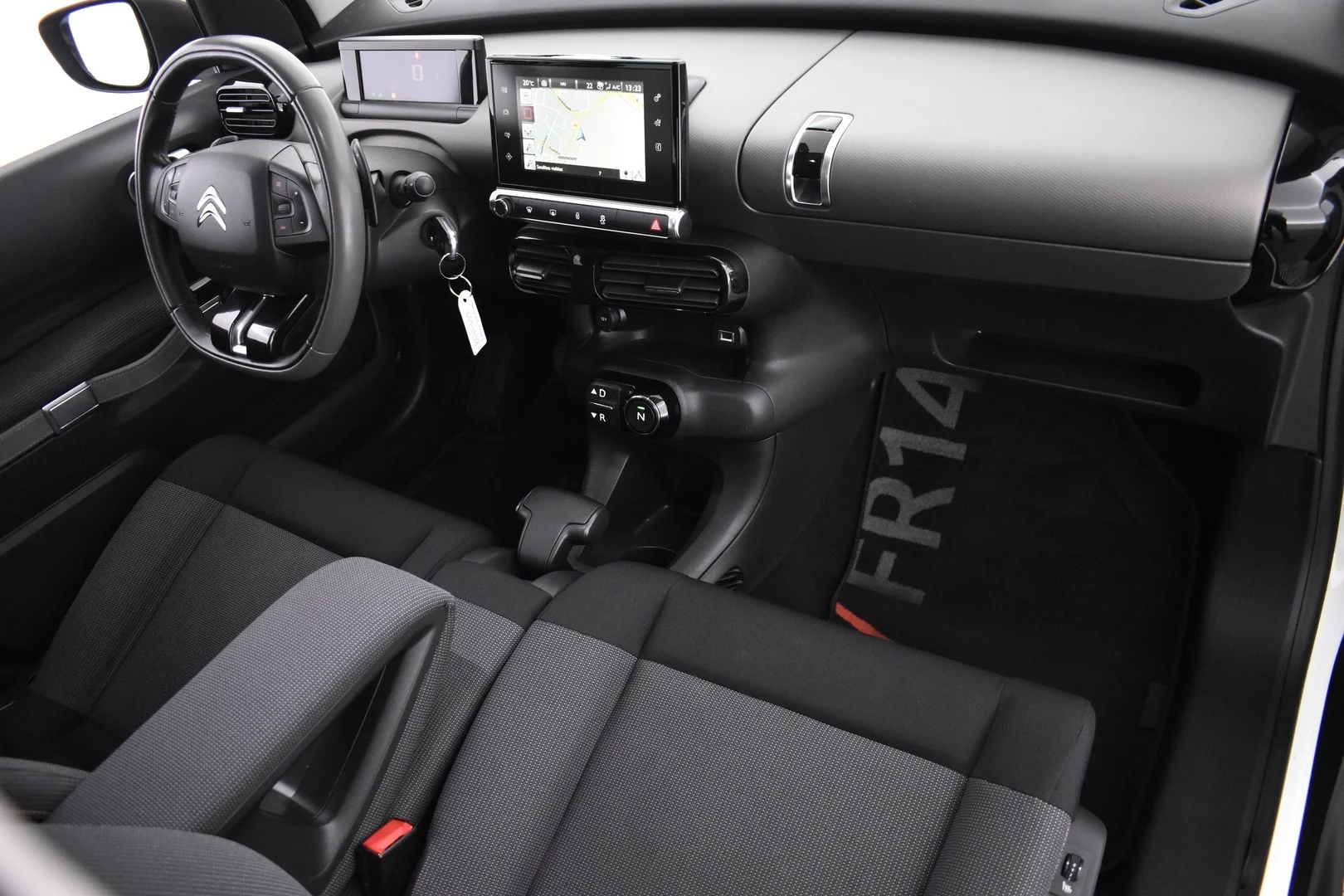 Car Image - 3HRVWVoz4CinsuNXtWA17I