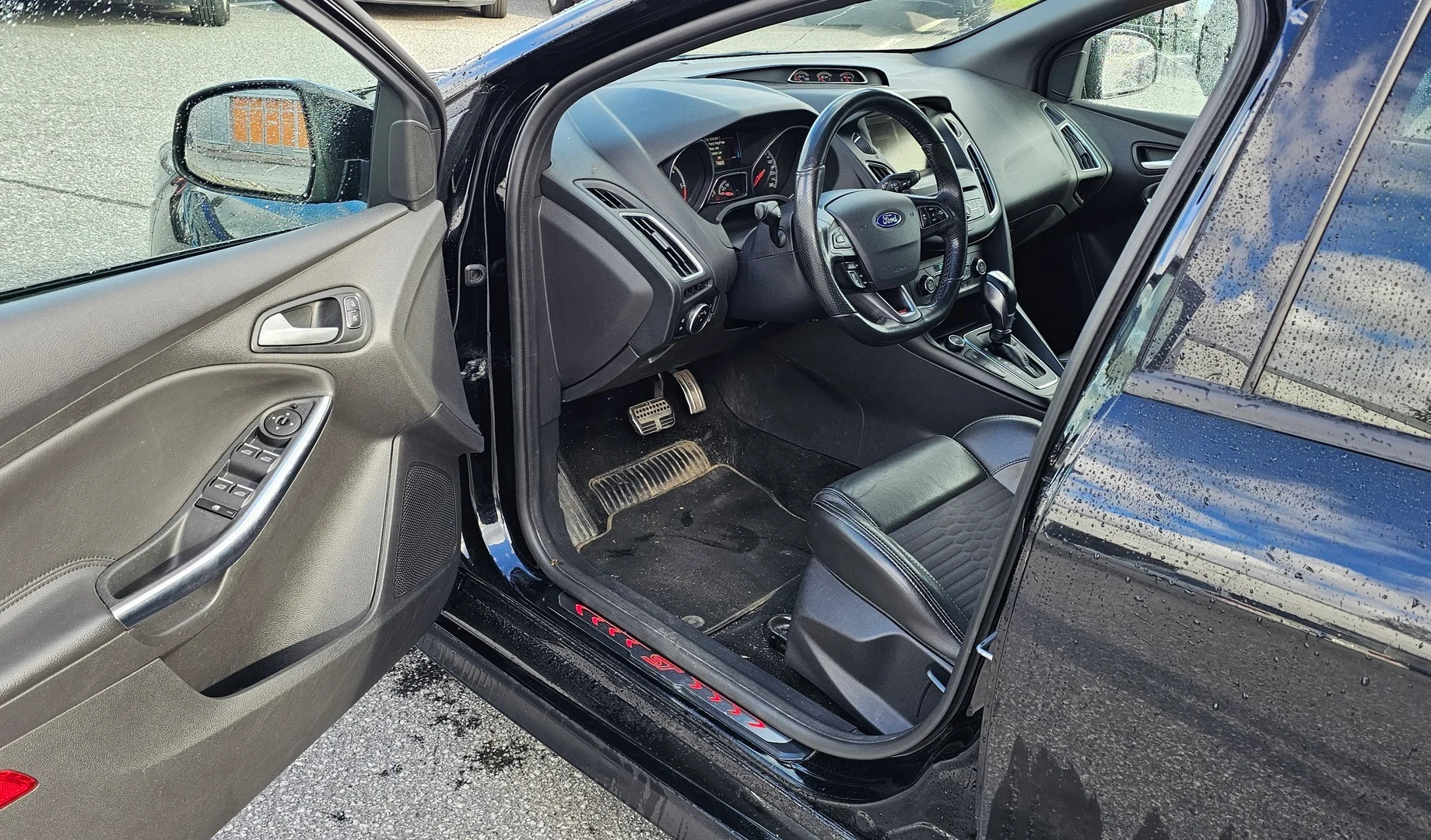 Car Image - 39Q7KP3lrUuwU8F6tRcwyd