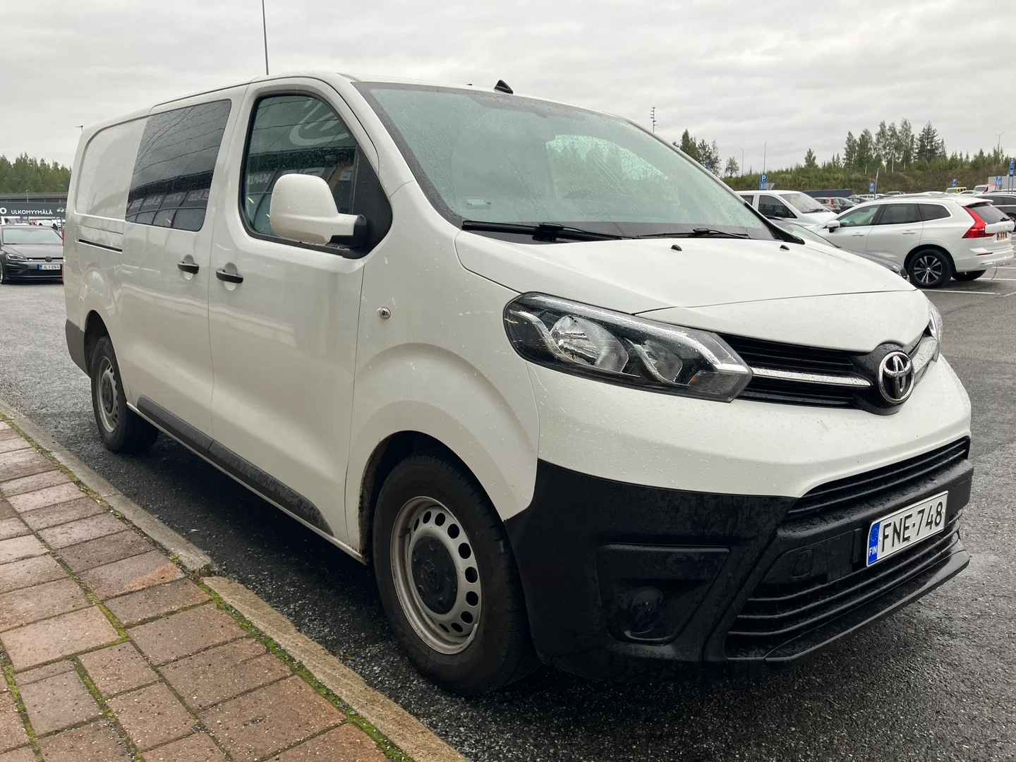 Car Image - 65e8OTewvAKKMuiU4o1M10