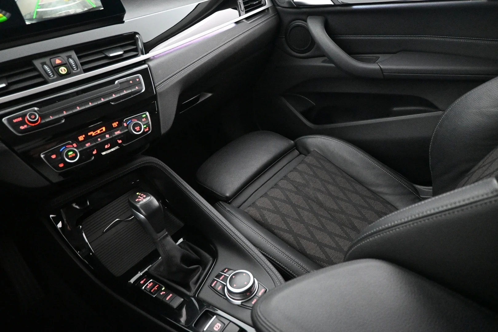 Car Image - 5NzZh4SHFf64lgO9fo861k