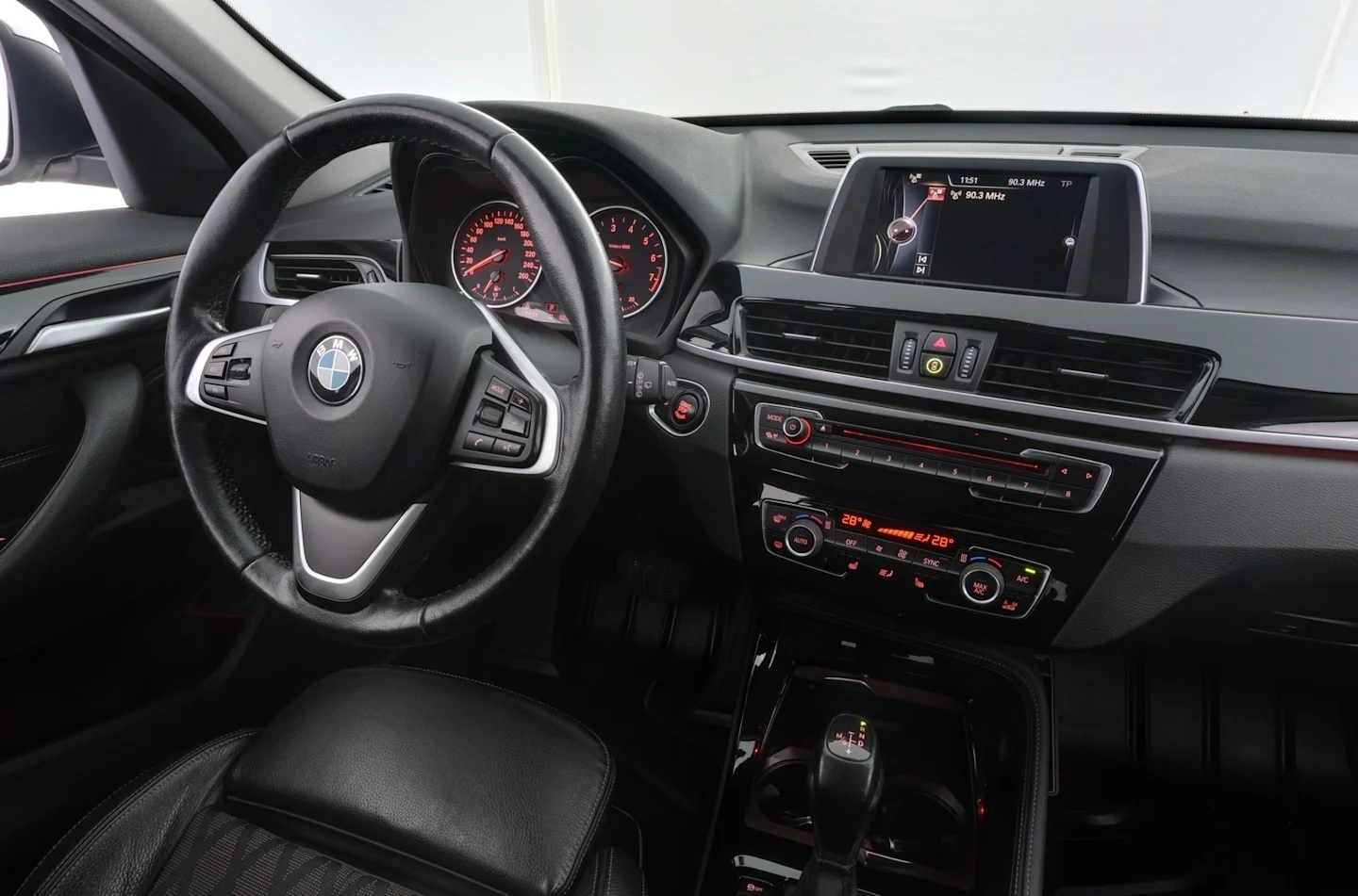 Car Image - 40newx8SglRZgG88P2Cmvi