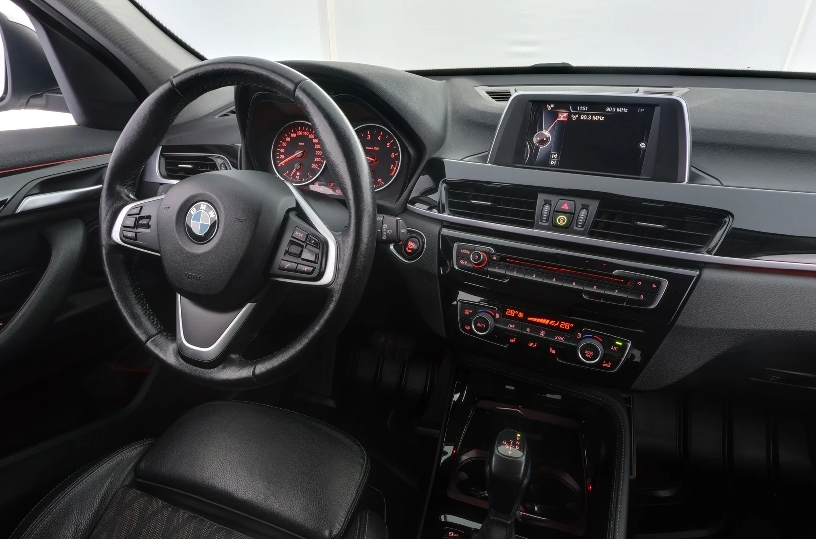 Car Image - 40newx8SglRZgG88P2Cmvi