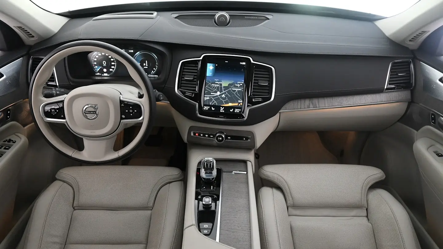 Car Image - 1uO82LuV8WuD8TvxIQ2VjJ