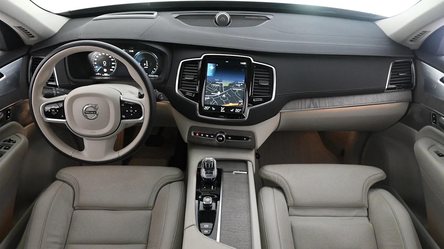 Car Image - 1uO82LuV8WuD8TvxIQ2VjJ