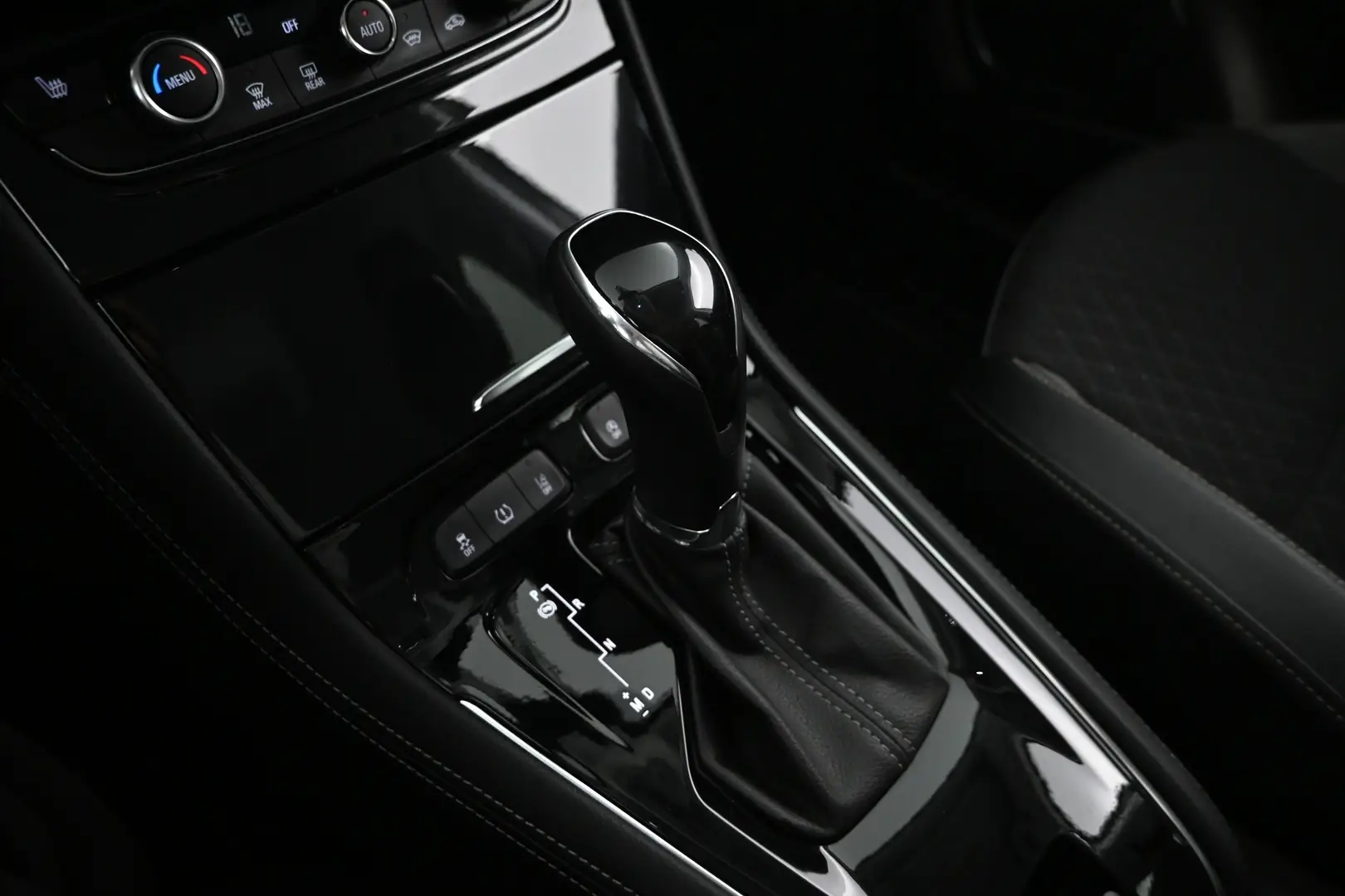 Car Image - 3XTe5u854KaV1hoi4eLIH