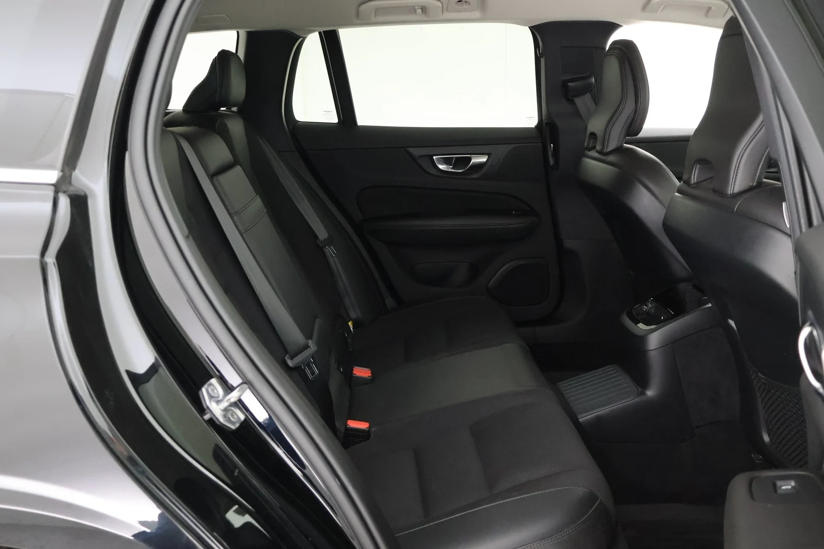 Car Image - 7HbRmK4iwWCt7UxQaiUrYh