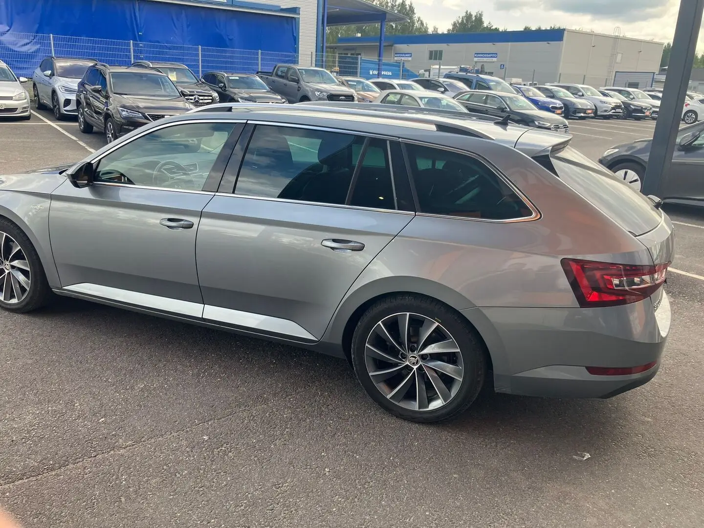 Car Image - 4VVKlp7bSOTqIcOg9SR6VU