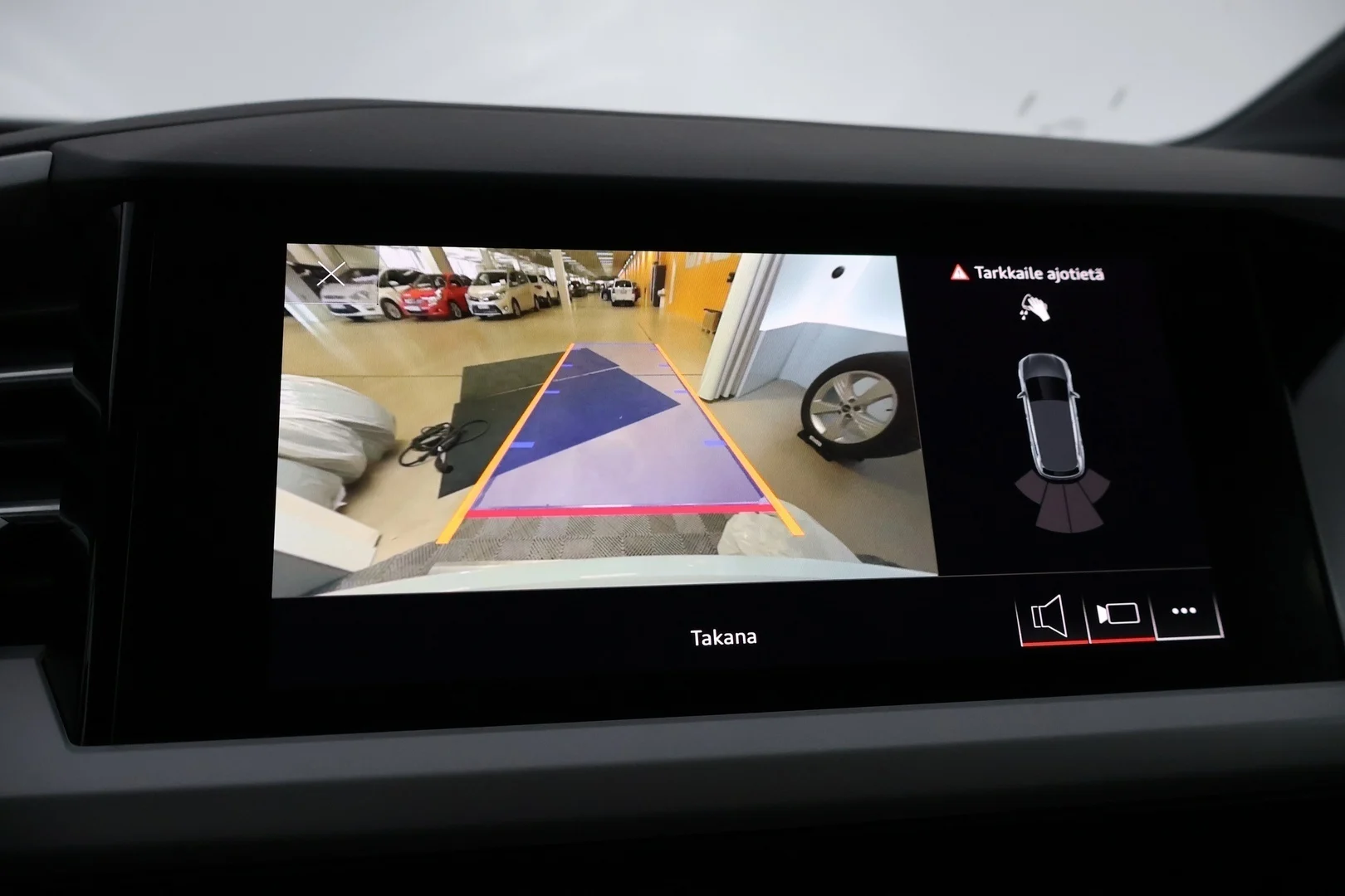 Car Image - 19KV4wkYGcUvCvzCymyNt6