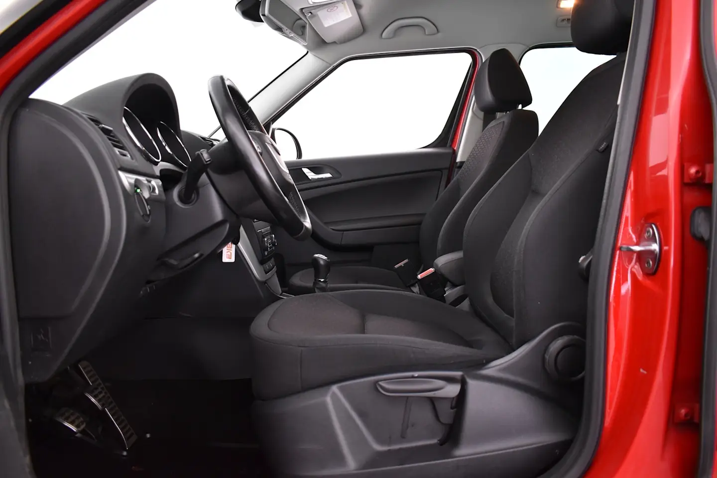 Car Image - 5HrkLo3uruj6qbH9OMWtb2