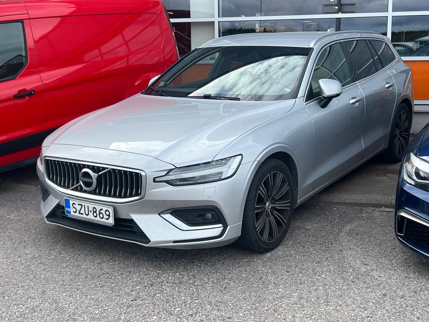 Car Image - FAnFkY9WDryQiR6cQXudq