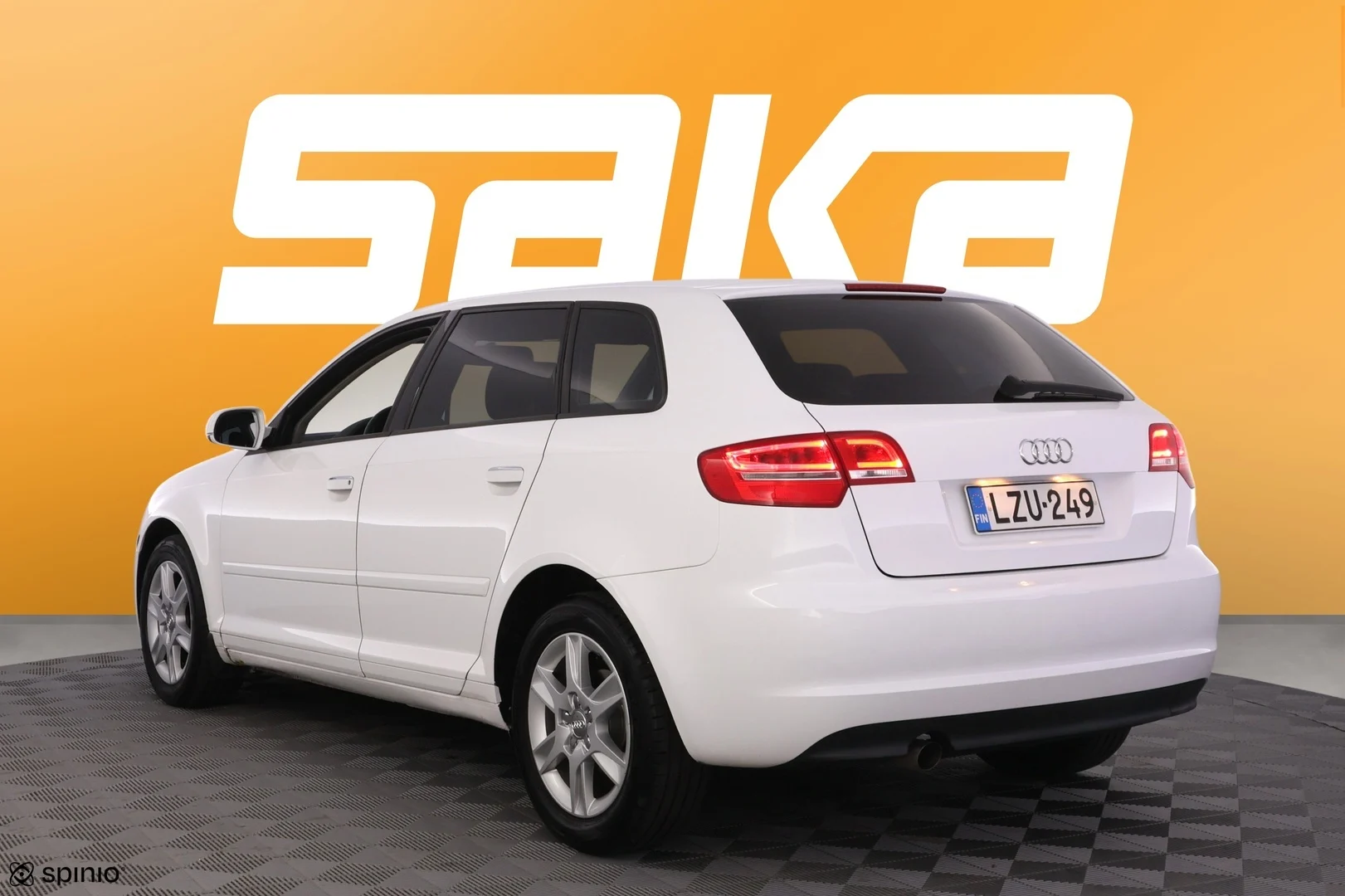 Car Image - NEL7RbseZkIkqJ1uTL9GF